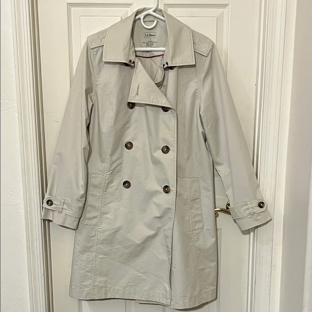 L.L. Bean Trendy Women's Double-Breasted Trench Coat - Light Tan Large